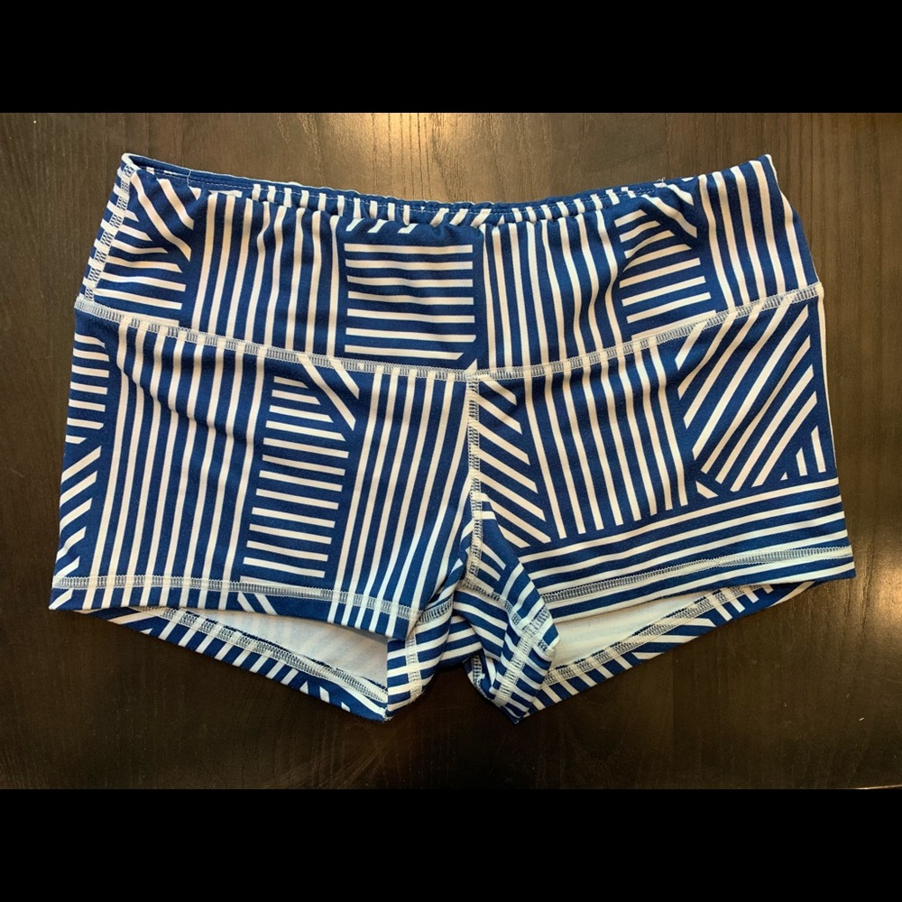 Blue stripe fleos